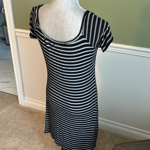 Super cute comfy T-shirt dress - Picture 4 of 5